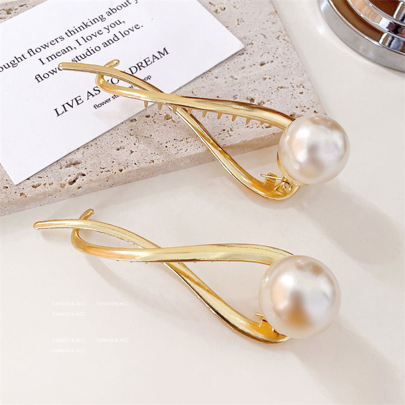 Simple Pearl Hair Clip